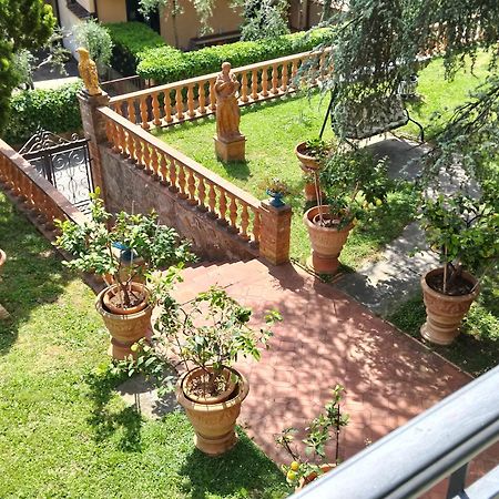 Barbara'S Apartment Mercatale Val Di Pesa Bagian luar foto